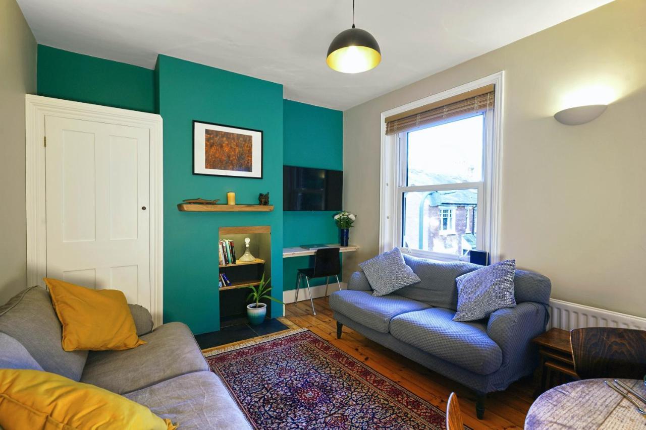 דירות ווינצ'סטר Tastefully Decorated 1-Bed With Free Parking - At Hem מראה חיצוני תמונה